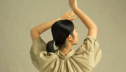 男子酒驾追尾后提出私了被对方拒绝，谎称腹痛想如厕借机逃窜，在农田内被拦截控制……交警：违法逃逸只会加重处罚
